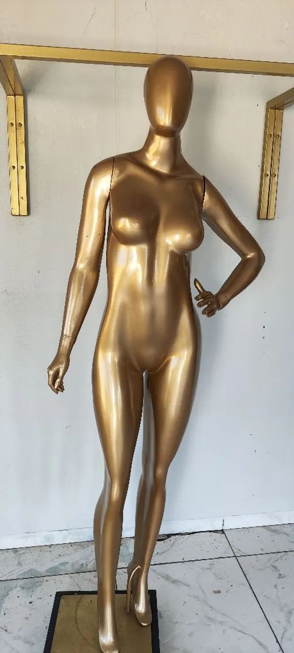 Manequins femininos - Foto 3