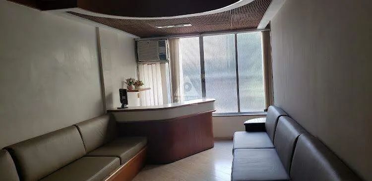 Excelente Sala Comercial, 87m², Prédio Moderno e Bem Localizado!