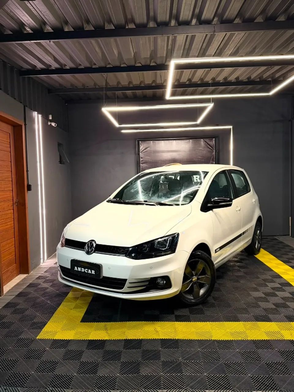 Volkswagen Fox RUN 1.6 Flex 8V 5P 2017 - Foto 3