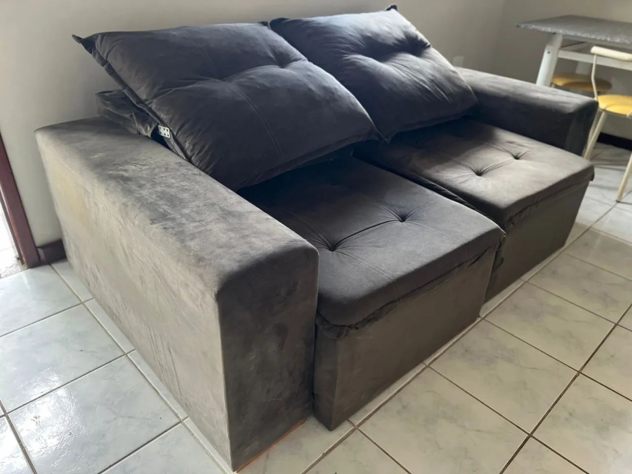 Sofá reclinavel e expansivo NOVO - Foto 2