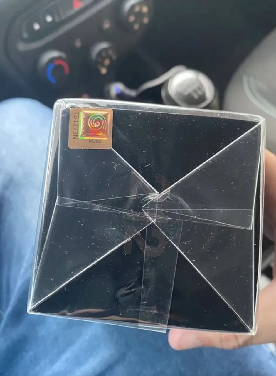 PERFUME 212 VIP BLACK 100 ML EAU DE PARFUM  - Foto 2