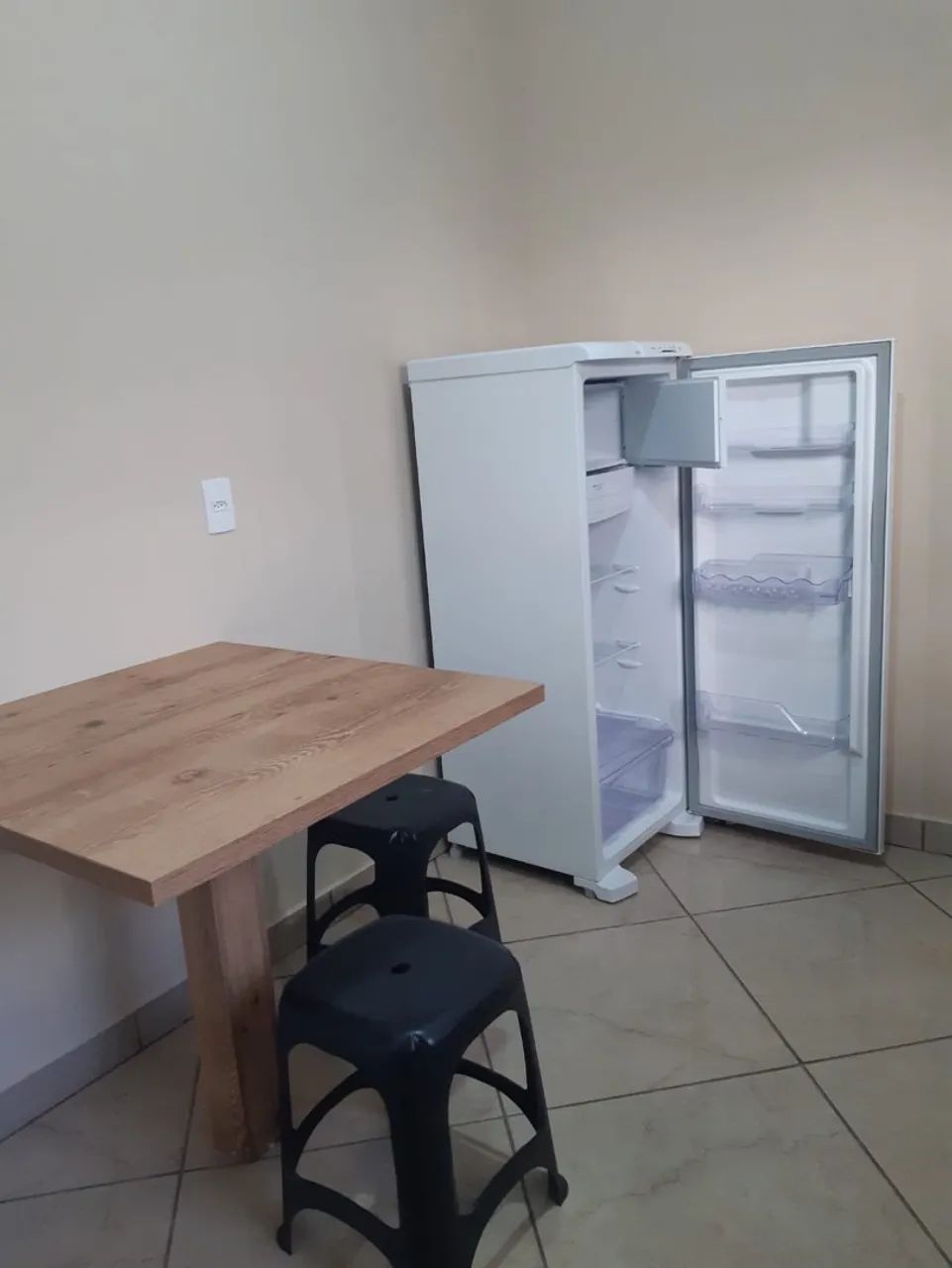 Alugo apartamento para uma pessoa! - Foto 3