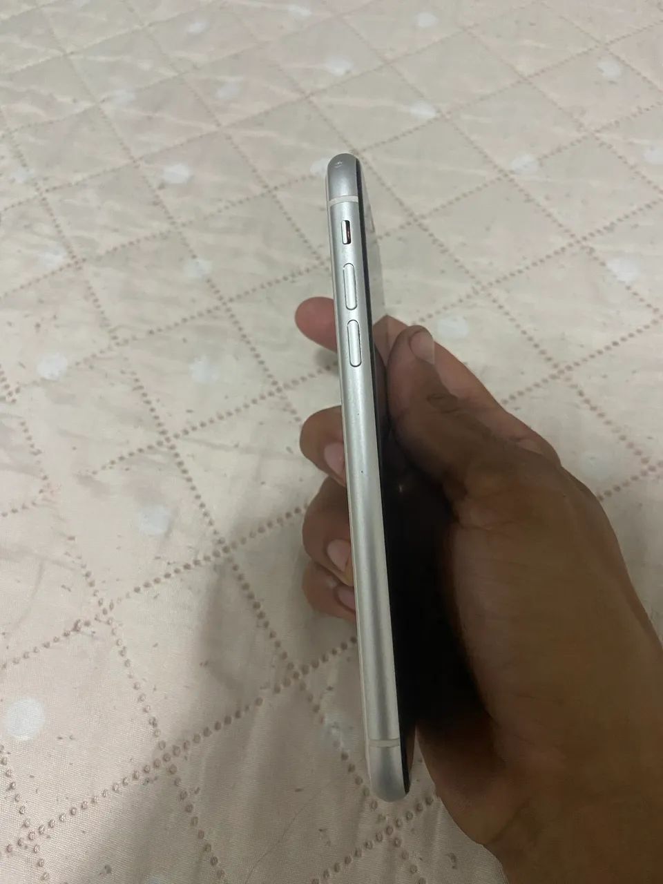 iPhone XR branco 64GB - Foto 4