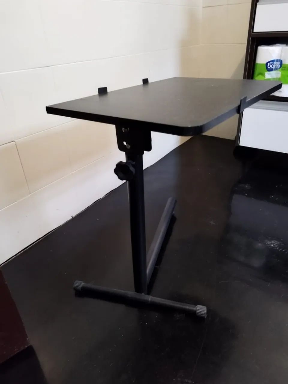 Mesa Ergonômica Para Notebook Com Giro E Altura Ajustavel Inclinavel Nt-home Preta Multivi - Foto 4