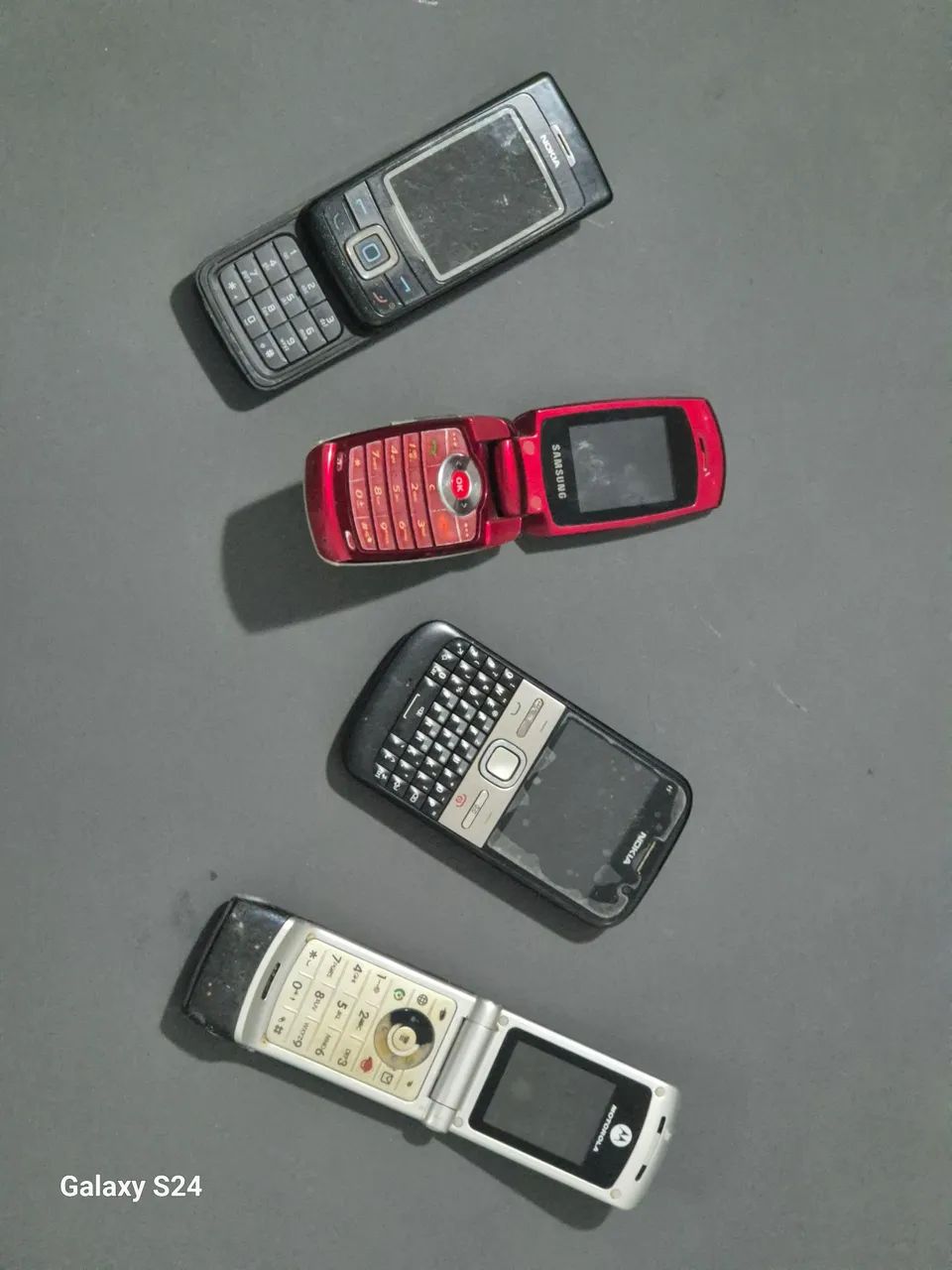 Celulares Anos 2000 - coleção. 