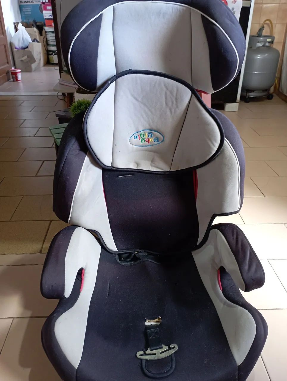 Cadeira de bebê tel: *91