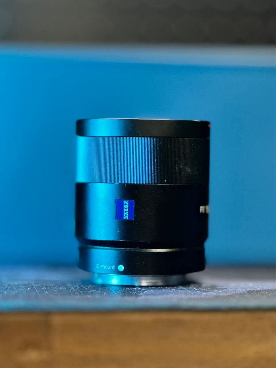 Lente Sony Zeiss Sonnar T* FE 55mm F/1.8 ZA ? E-mount - Acessórios