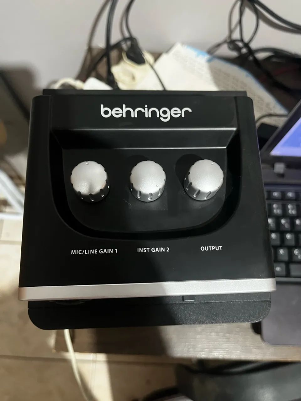 Interface de áudio Behringer U-phoria UMC 22 - Foto 2