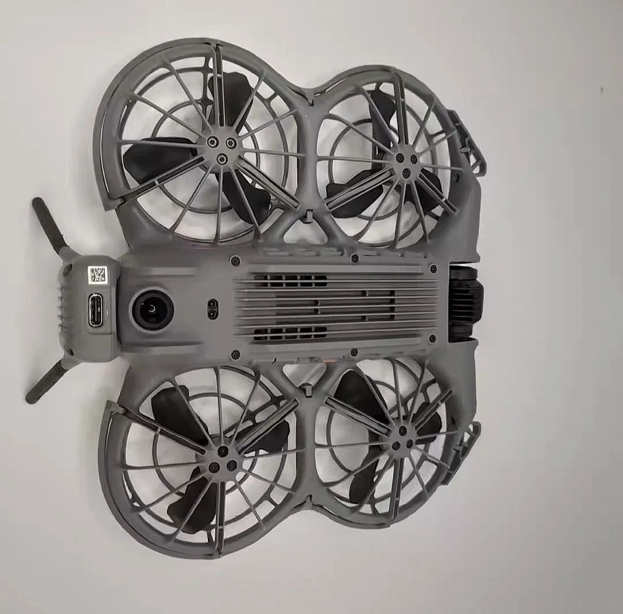 DRONE DJI NEO 2 MOTION COMBO EXTREMAMENTE NOVO  - Foto 3