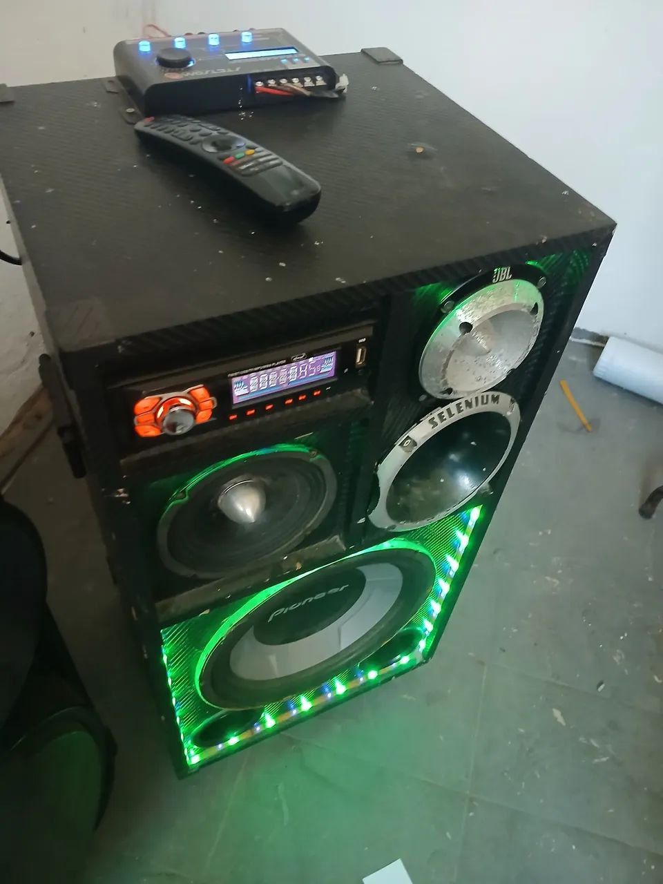 caixa som Bob top completa ...troco pelo uma JBL - Foto 4