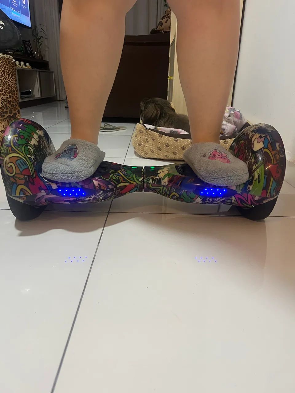 Hoverboard 10? com luzes LED e caixa de som Bluetooth