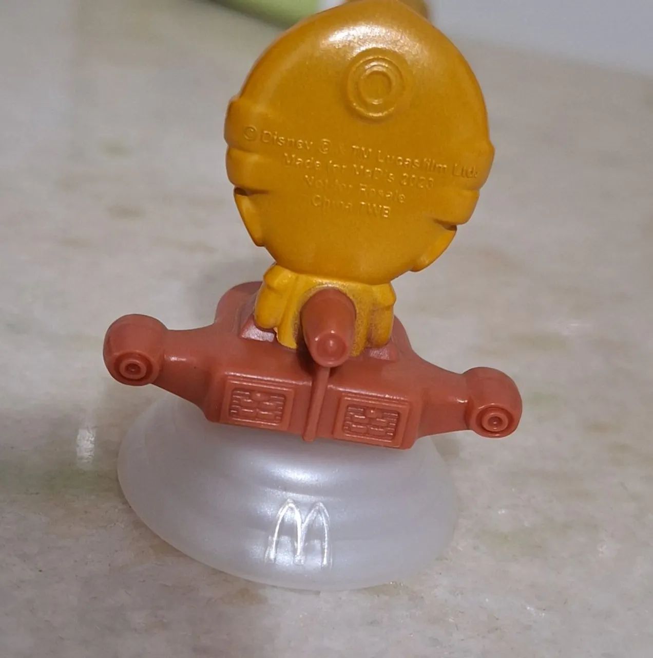 C-3PO Disney 100 McDonald's  - Foto 3