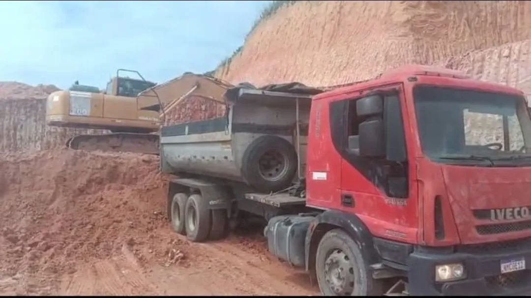 Caçamba Iveco - Foto 3
