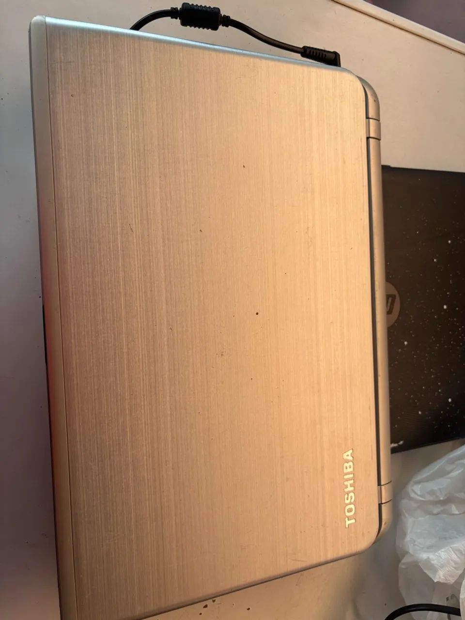 Vendo notebook Toshiba  - Foto 3