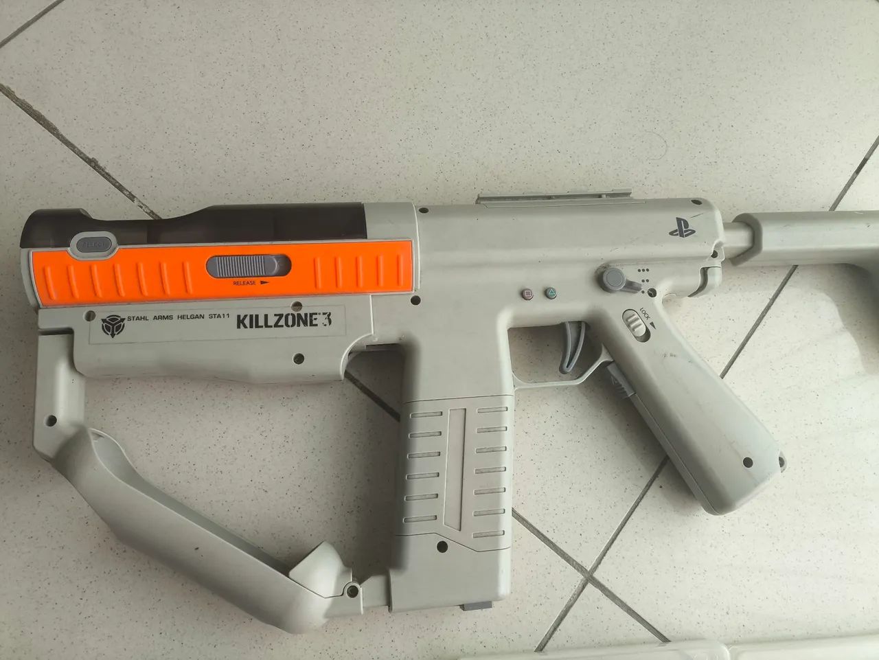 Arma Sharp shooter PS3 Killzone 3 + jogos + controles - Foto 3