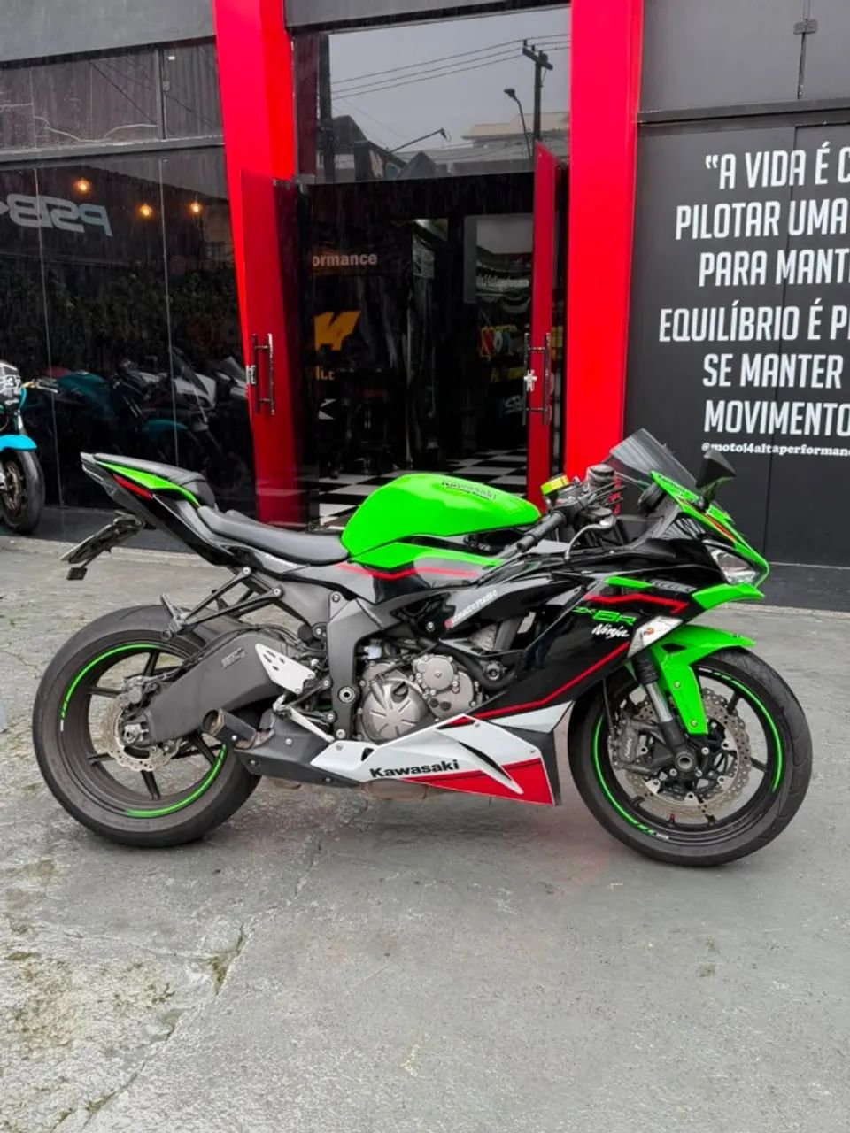 Kawasaki Zx-6r 636cc 2022 - 1526997436 | OLX