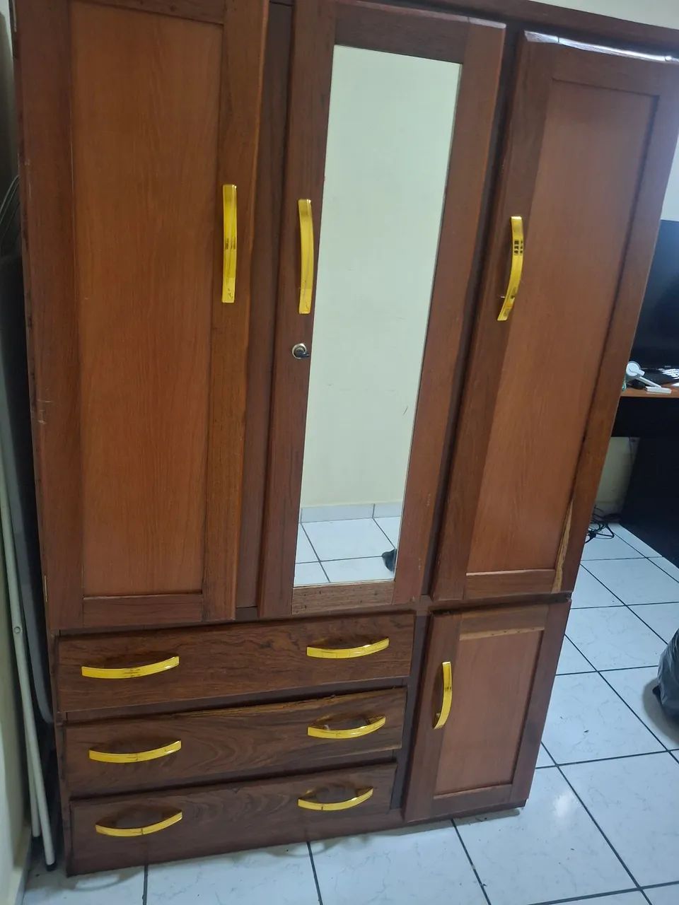 guarda roupa 3 portas - Foto 3