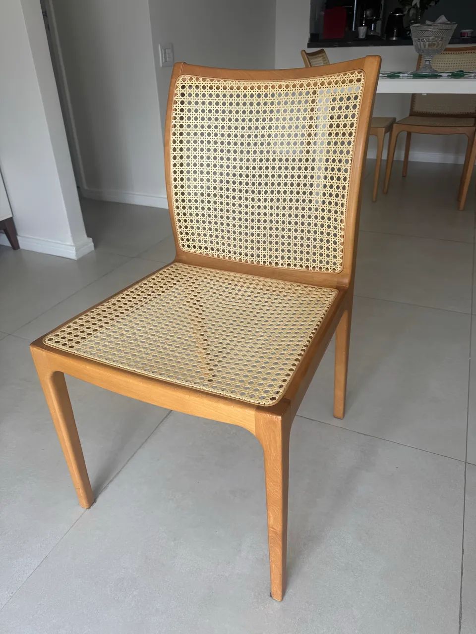    Conjunto com 4 Cadeiras de Madeira - Palhinha Natural - Foto 2