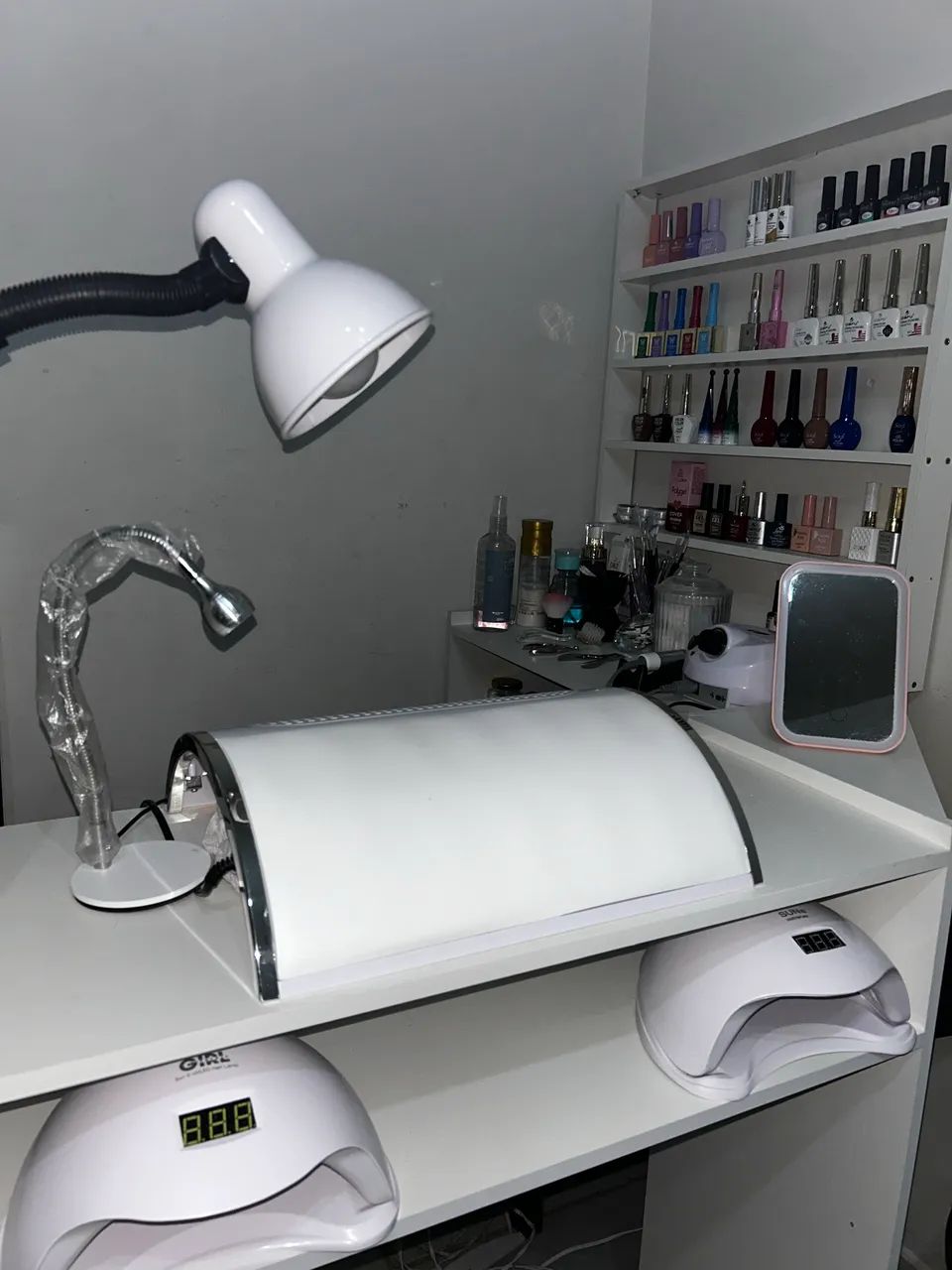 Vendo material de nails designer