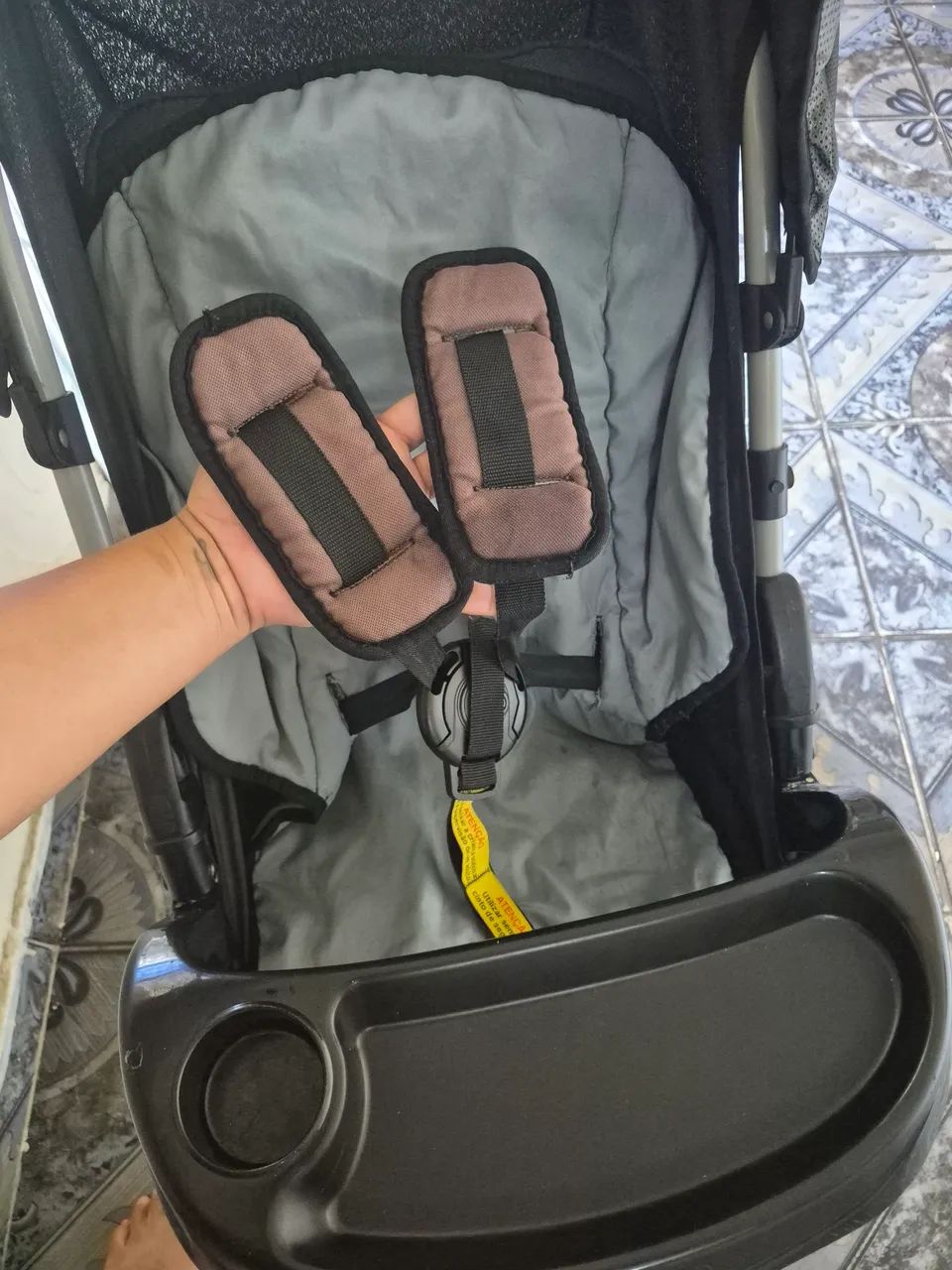 Vendo carrinho de bebê 