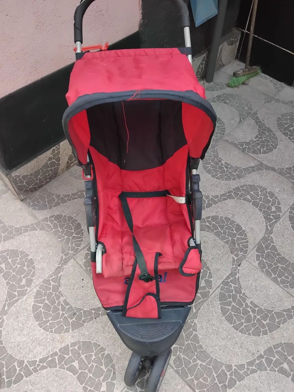 Carrinho de bebê passeio....
