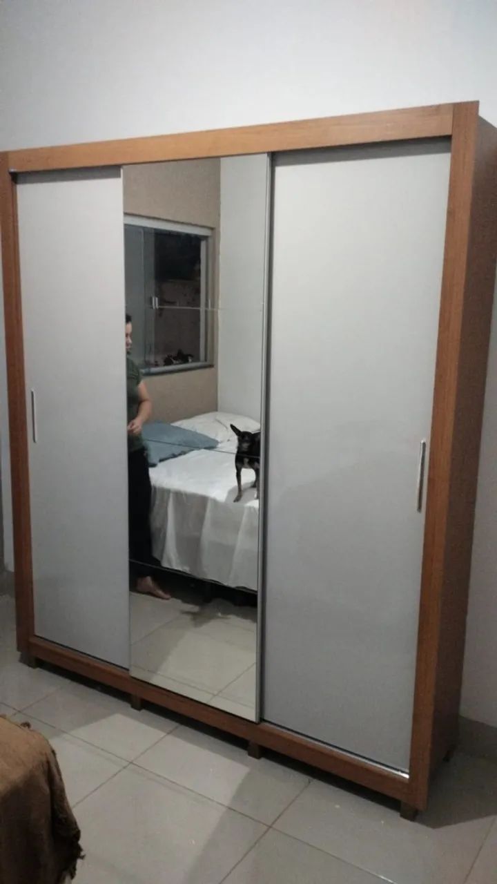 Guarda Roupa de Casal com Espelho Microlar - Já Entrega e Monta - Foto 2