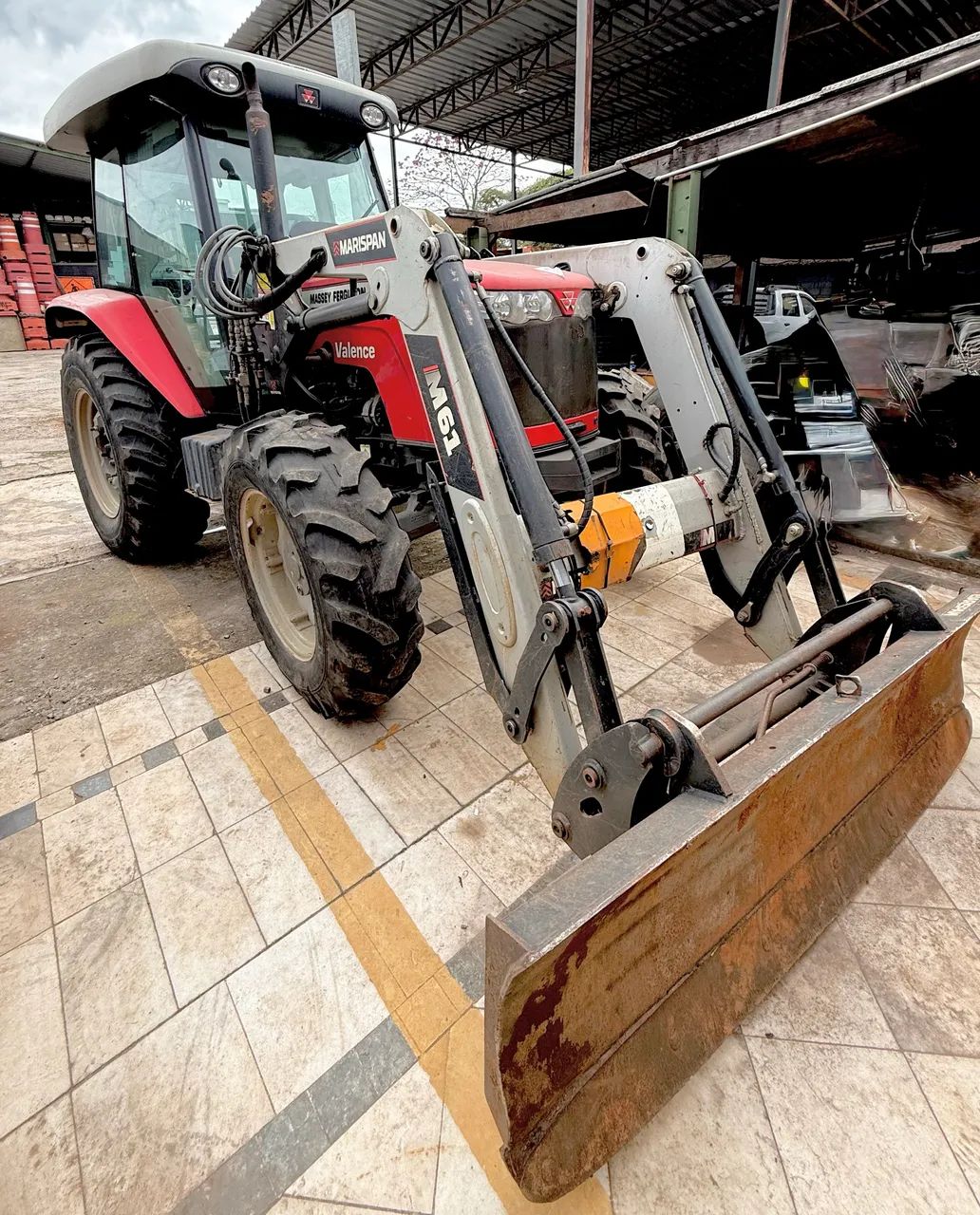 Trator Massey Ferguson