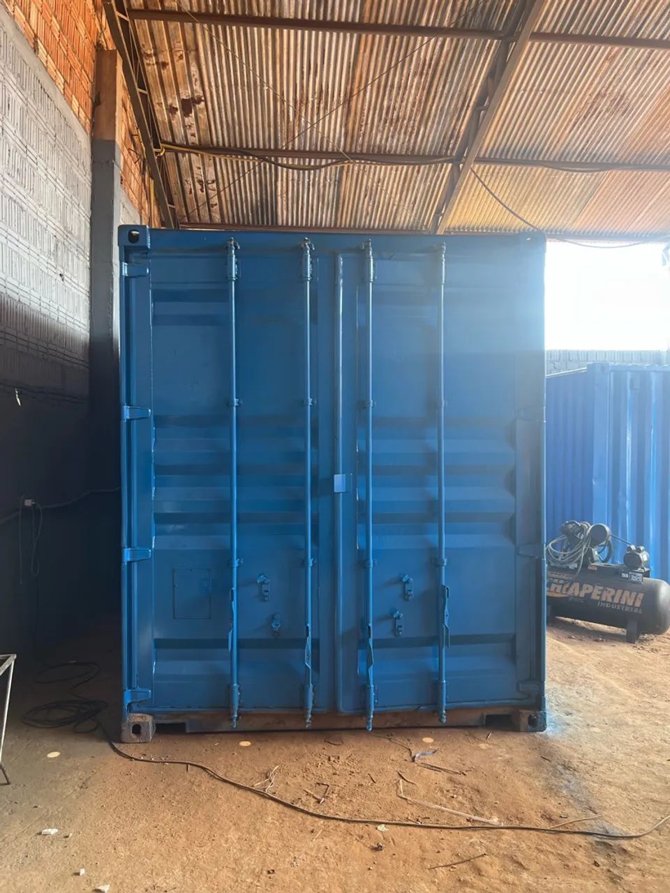 VENDO CONTAINER DE 6 METROS - Foto 2
