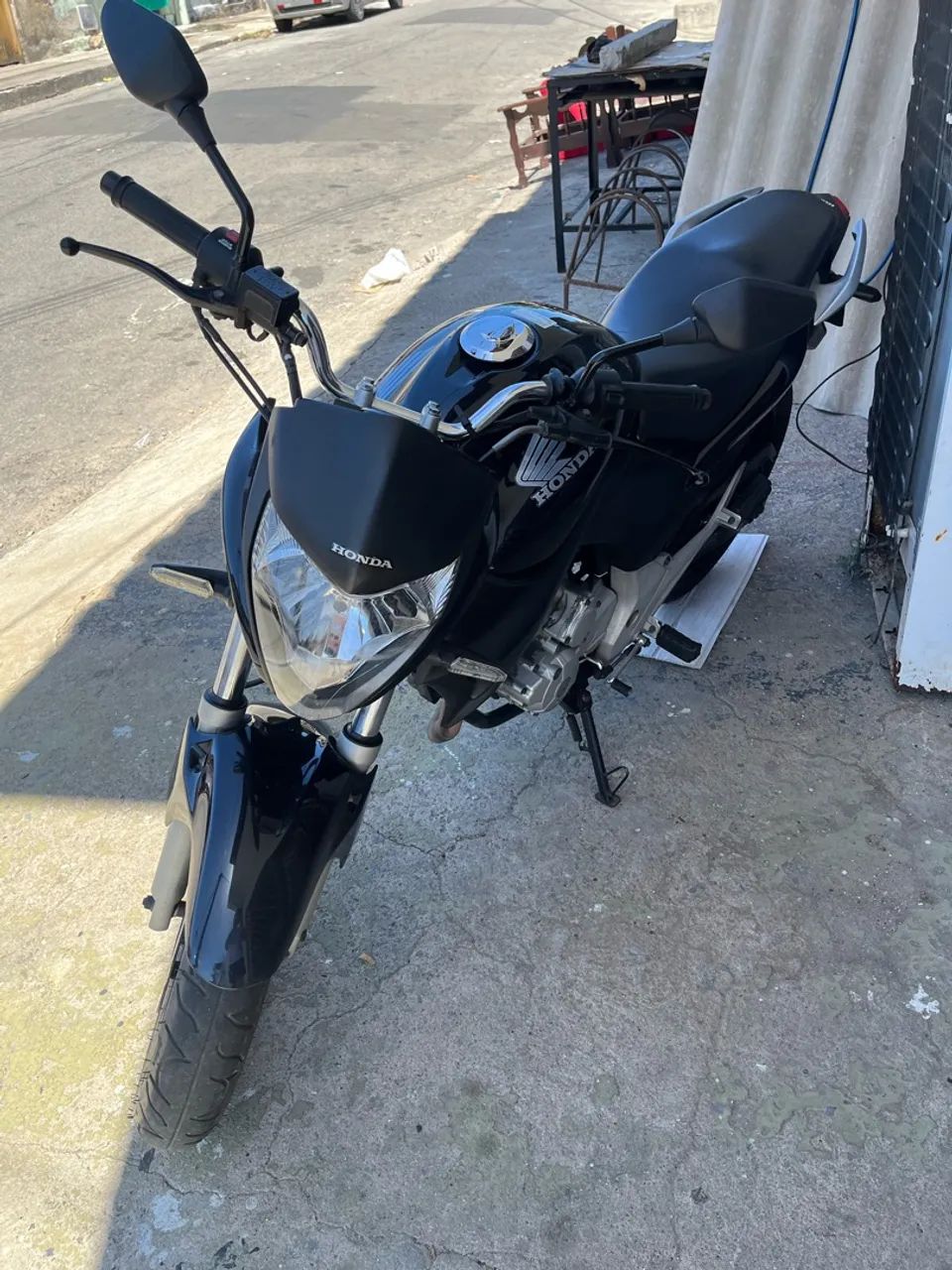 MOTO CB 300 - Foto 3