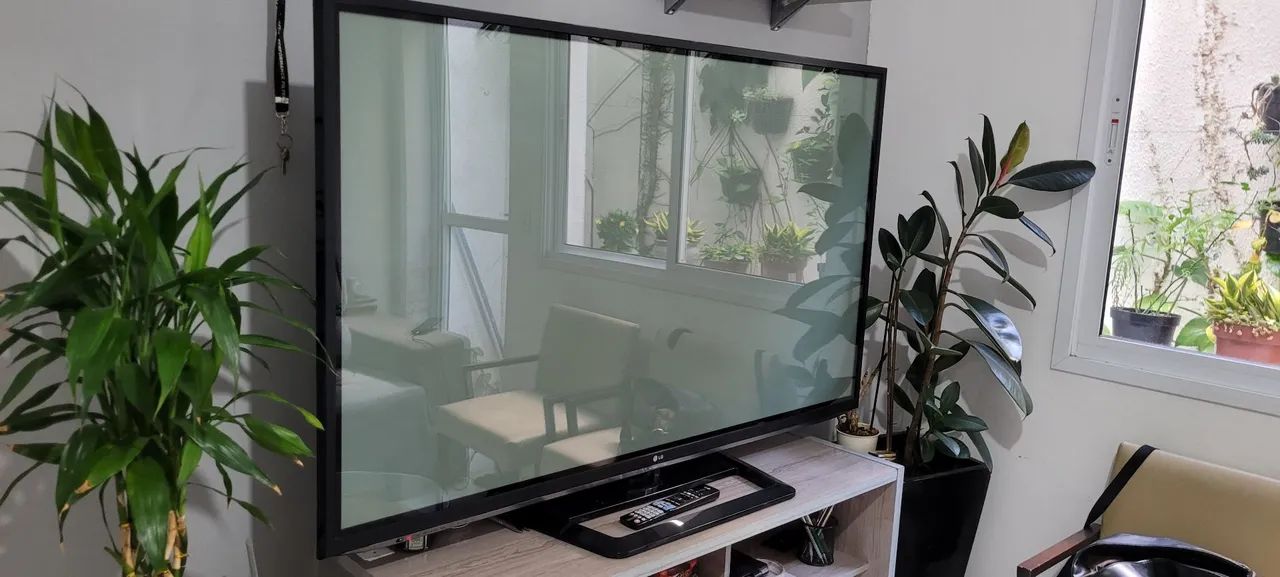 TV LCD 60 polegadas. Já tem conversor digital e não é smart. Muito bem conservada . - Foto 4