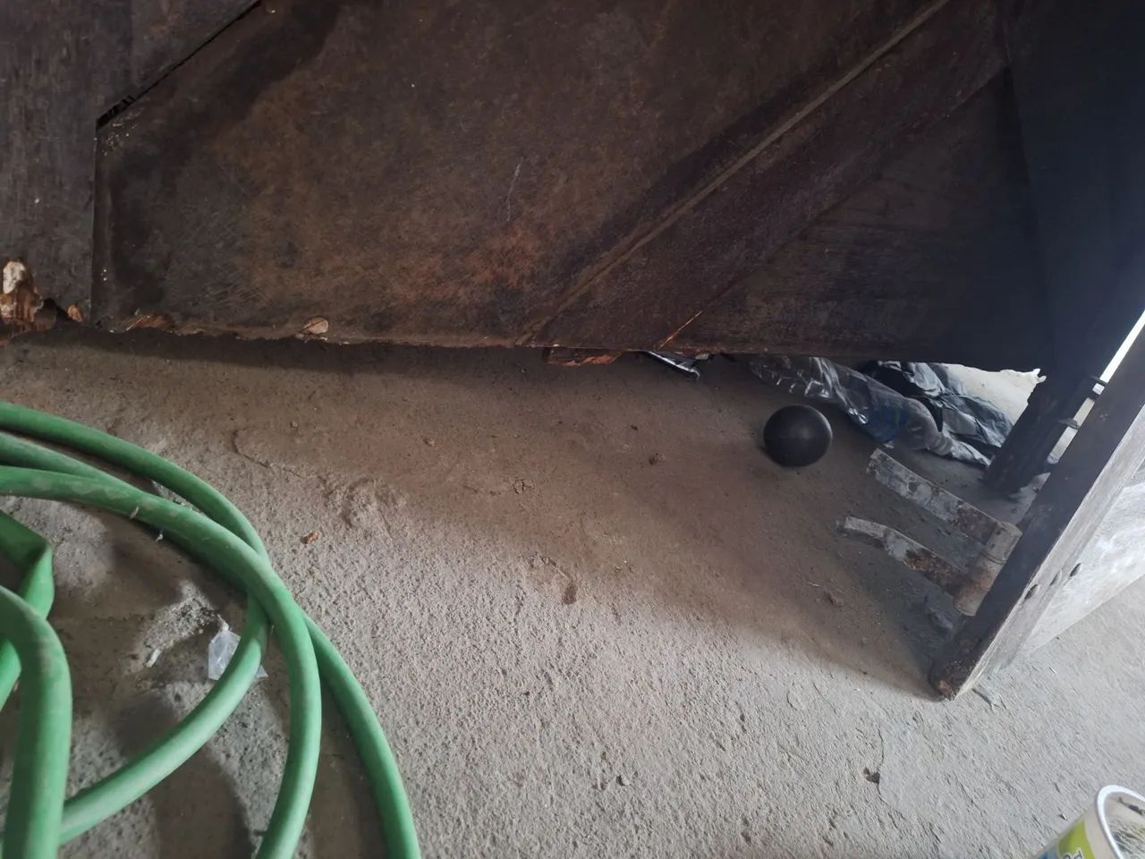 Portão de madeira / Garagem - Foto 4