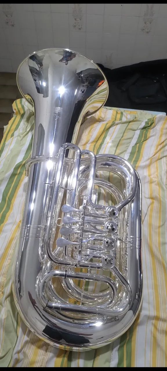 Tuba yamaha 641 