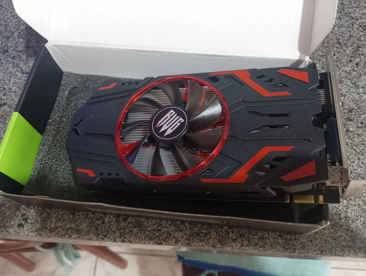 Placa de vídeo GTX 550 TI 2Gb nova - Foto 3