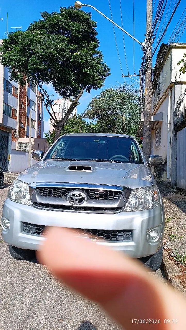 Toyota Hilux 2011