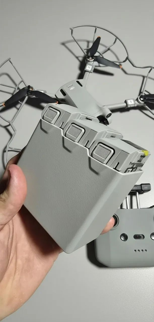 Drone DJI Mini 3 Pro Kit Super Completo  |  Troco em iphone ou macbook - Foto 4