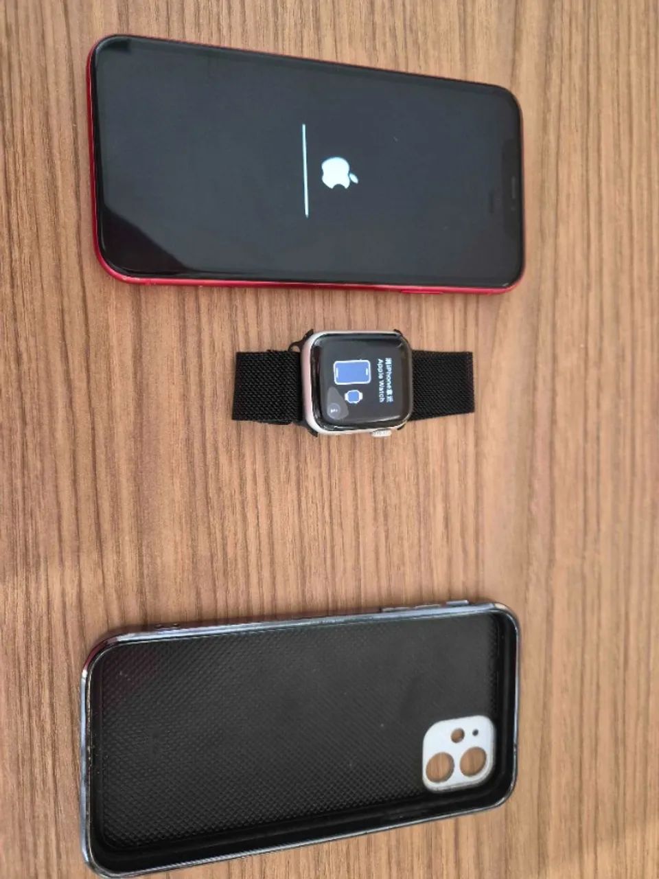 iPhone 11 + Apple Watch SE