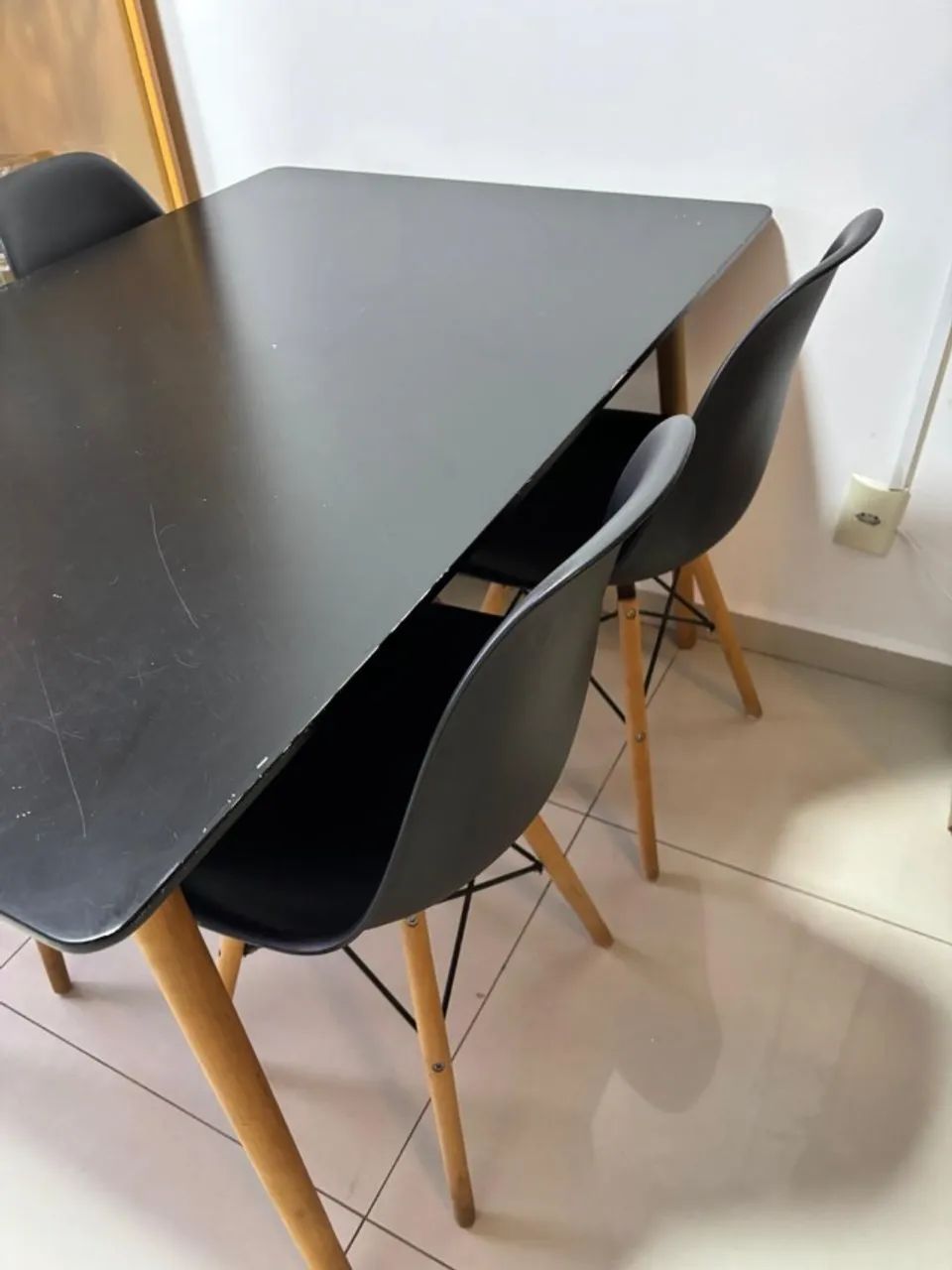 Mesa de jantar retangular preta - Foto 3