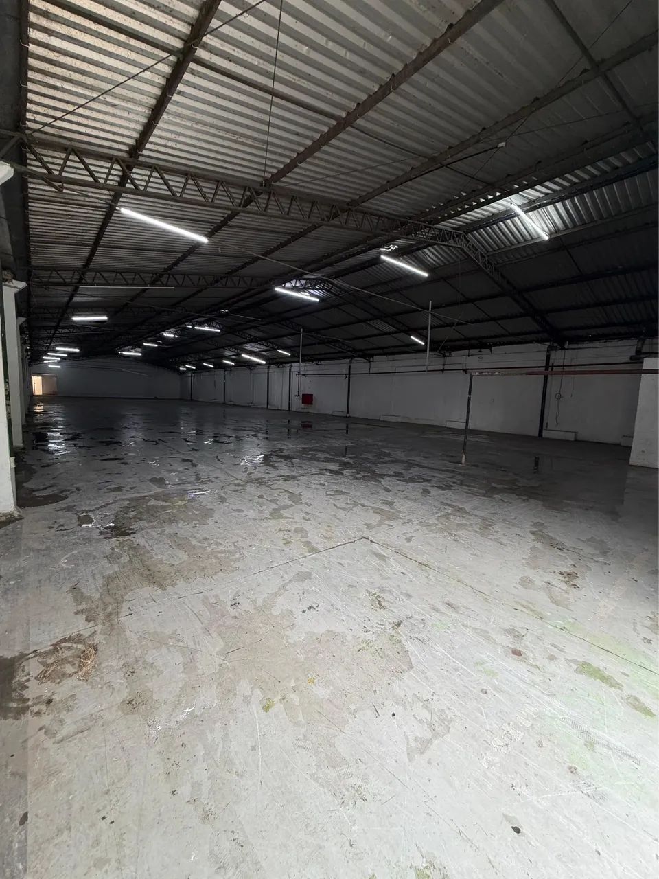 Galpão 1.400m2 nível 5 em condomínio Distrito 1 - Foto 2