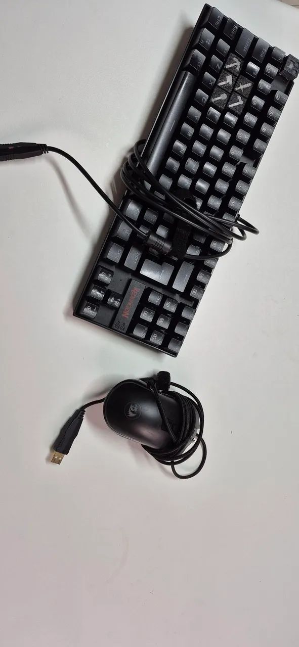 Kit teclado e mouse redragon.