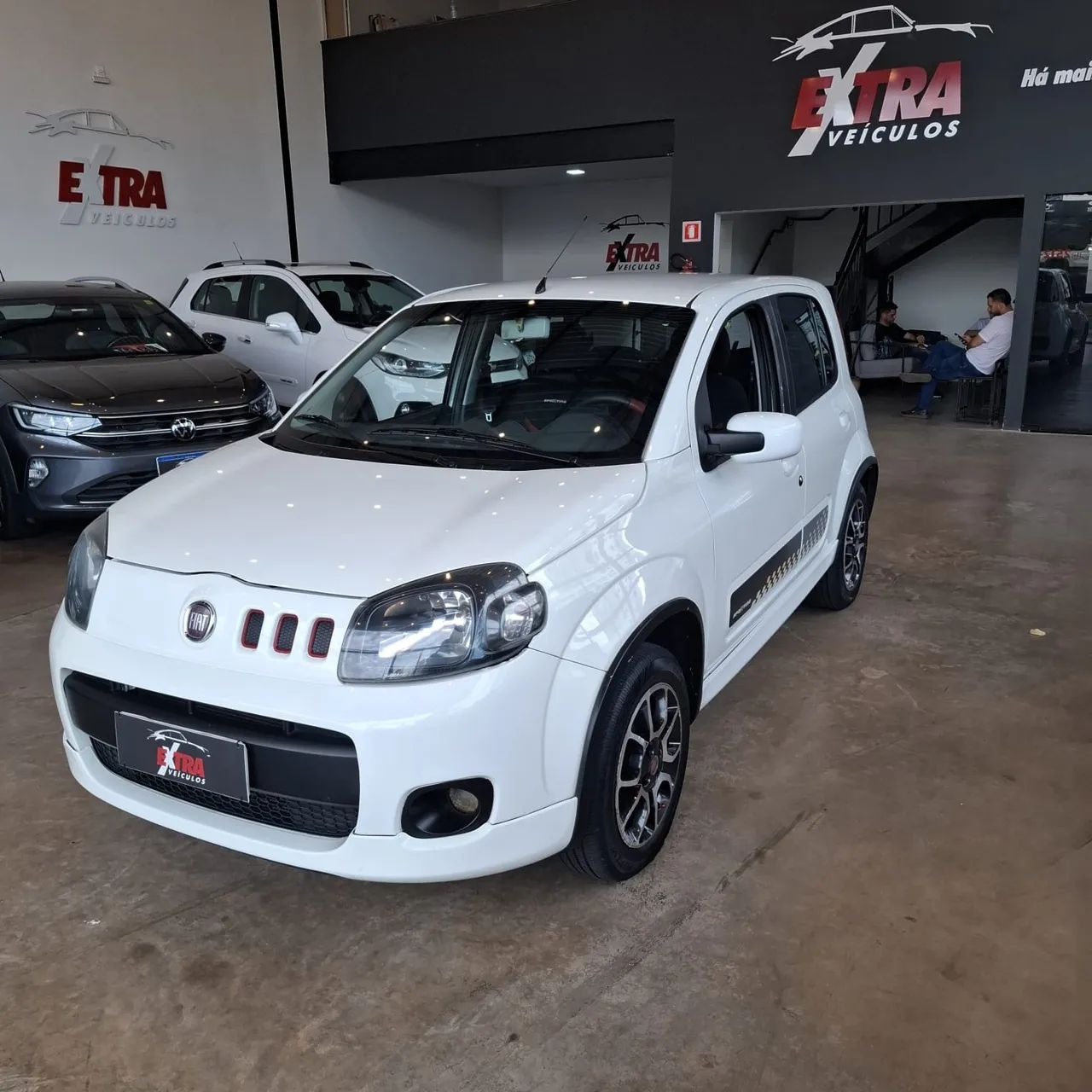 Fiat Uno Sporting 1.4 EVO Fire Flex 8V 4P 2014 - Foto 3