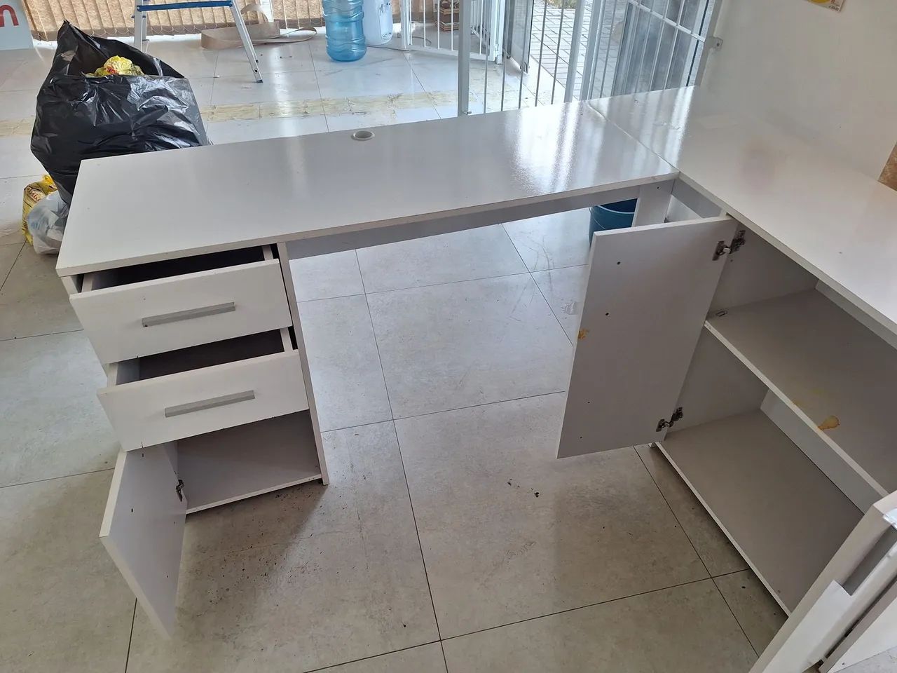 Mesa em L