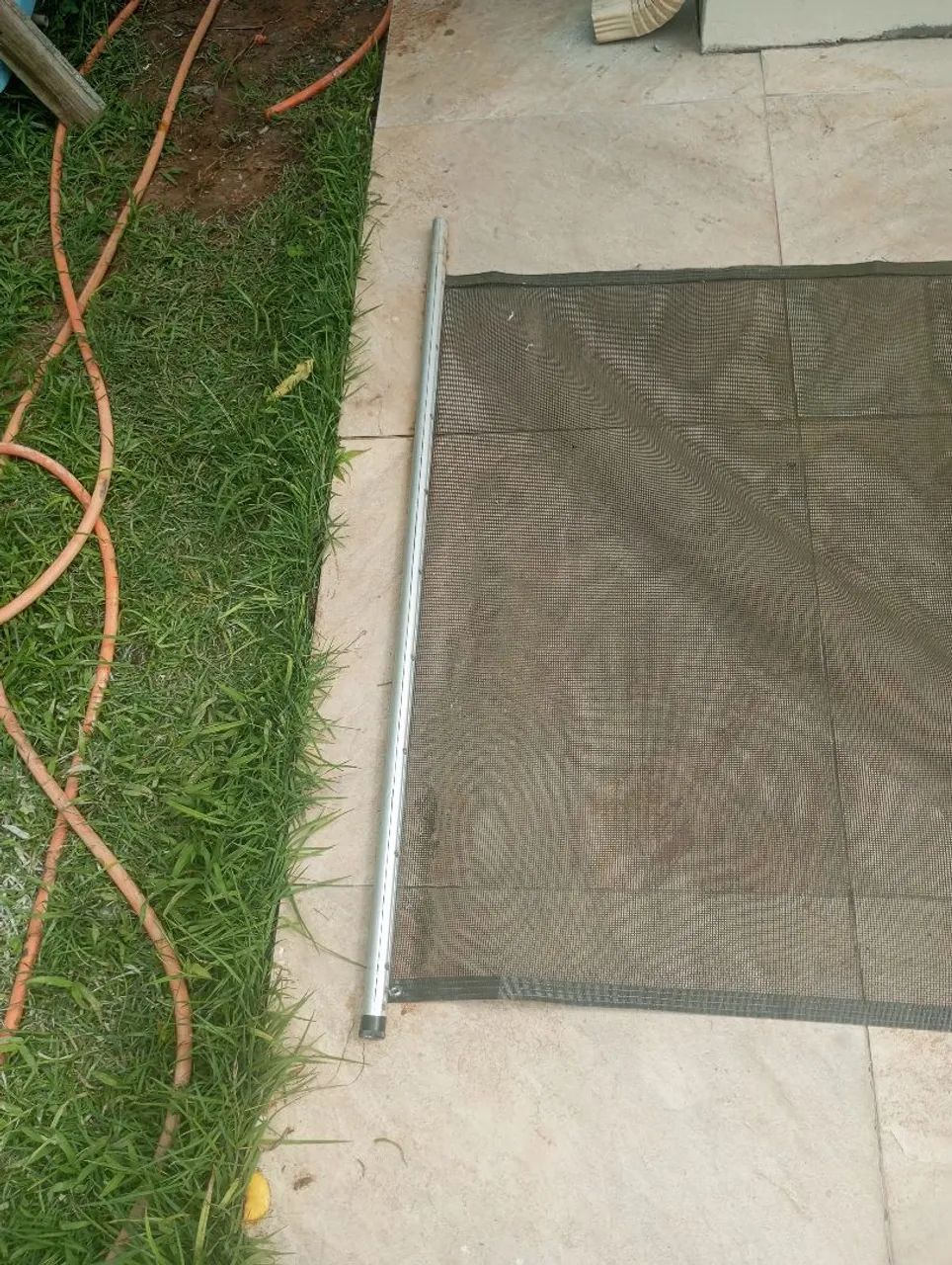 Vendo tela de proteção  removível para piscina  - Foto 3