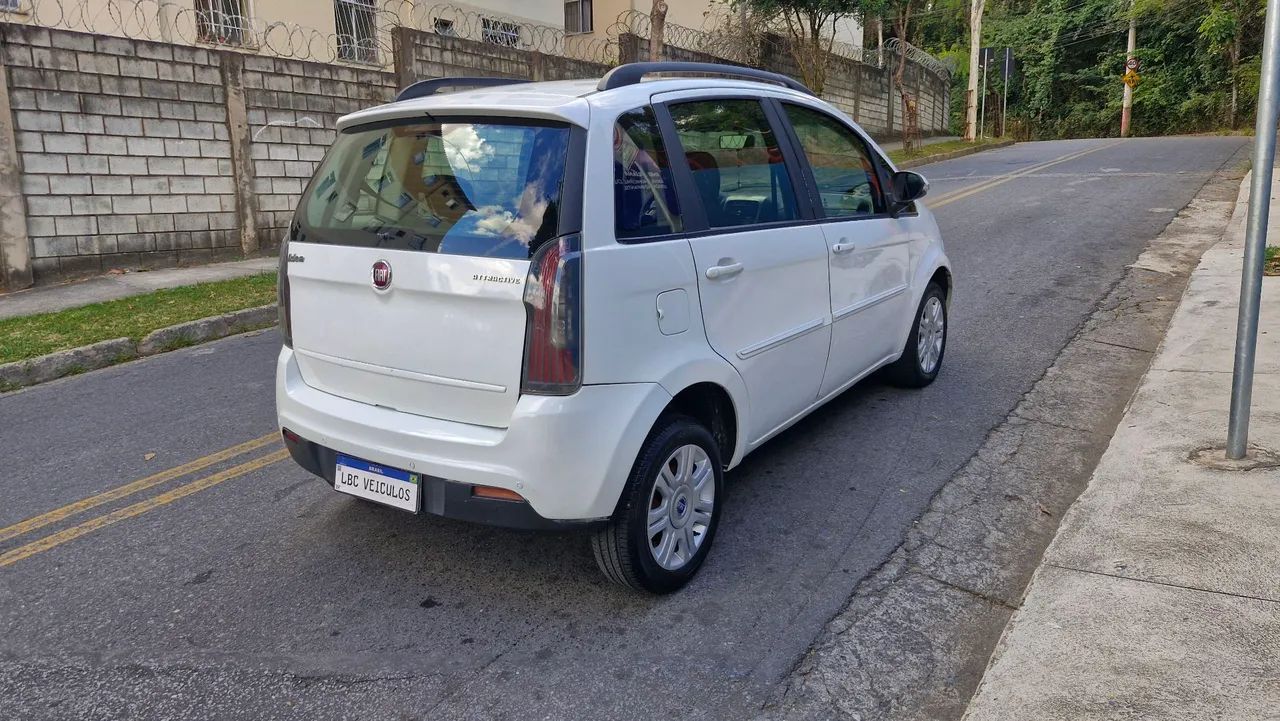 Fiat Idea Attractive 1.4 Fire Flex 8V 5P 2015 - Foto 4