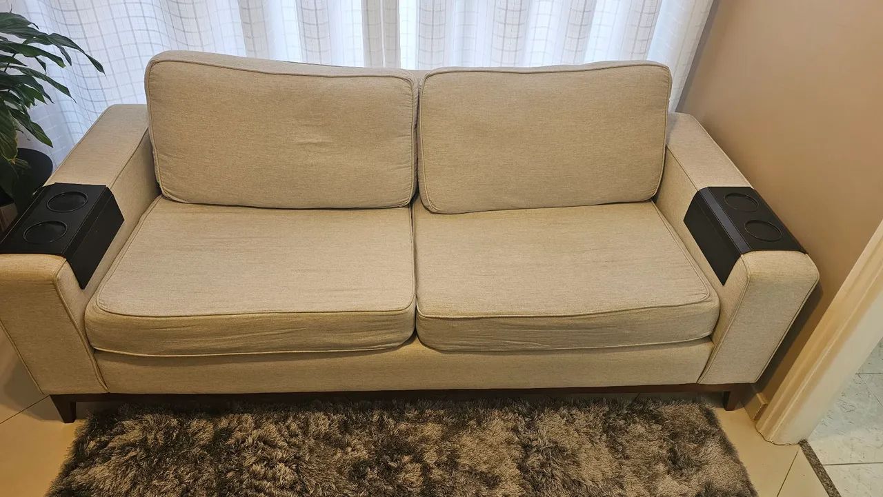 Sofá Tokstok 4 lugares muito novo - Foto 4