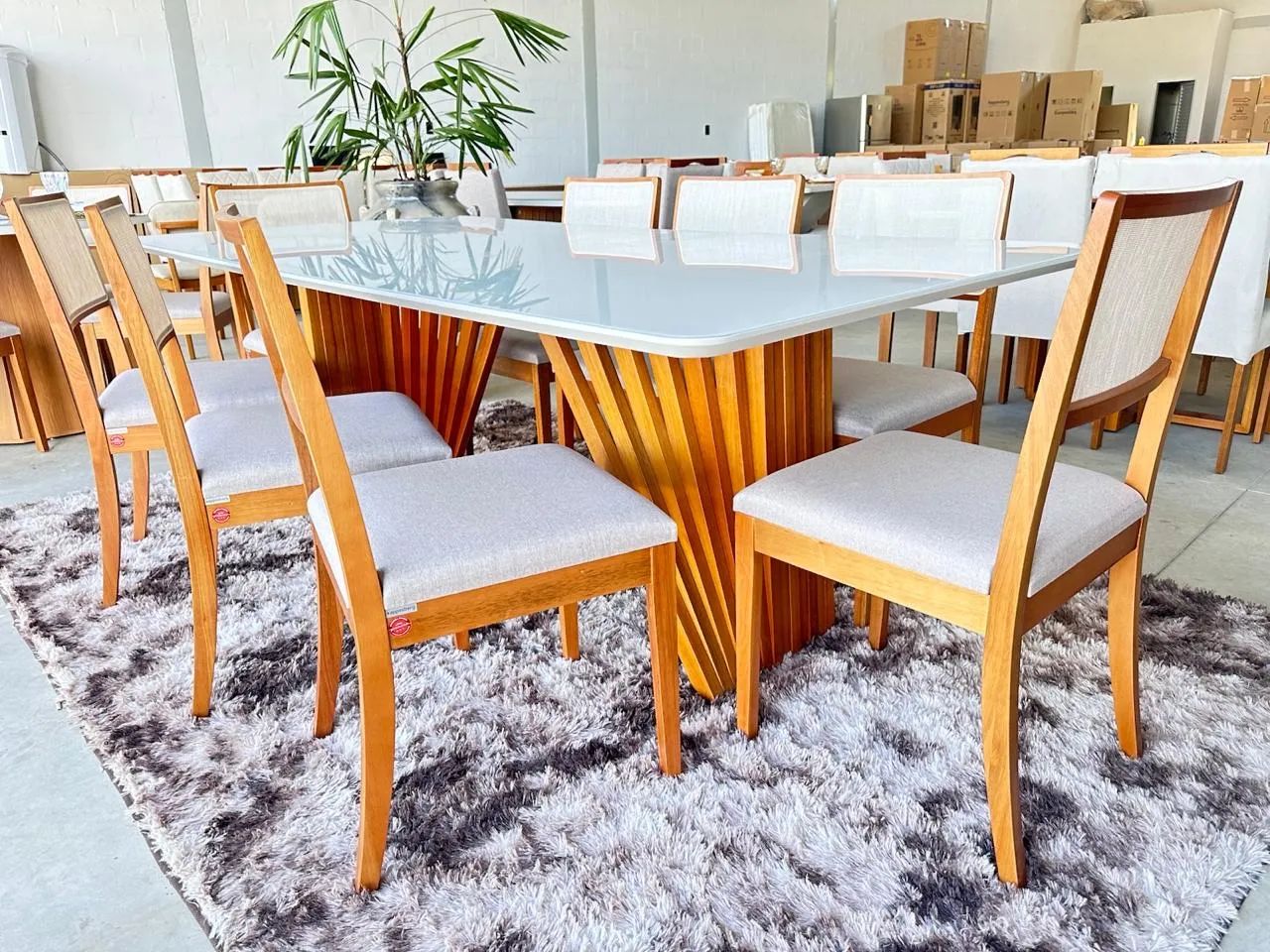MESA DE JANTAR 2,20x1,10 PÉS RIPADOS COM 8 CADEIRAS - Foto 2