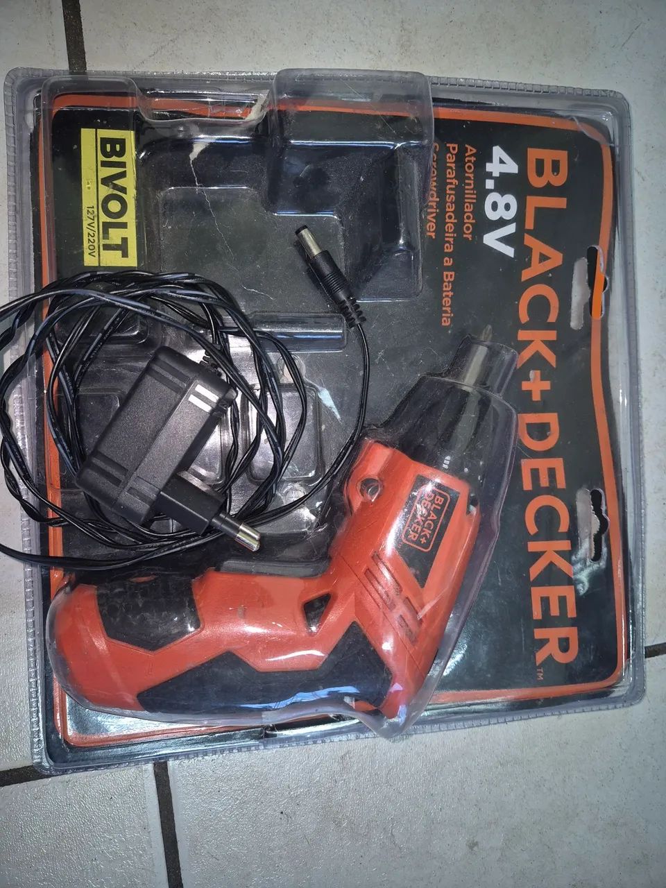 Parafusadeira à Bateria BLACK+DECKER 4.8V, sem Acessórios
