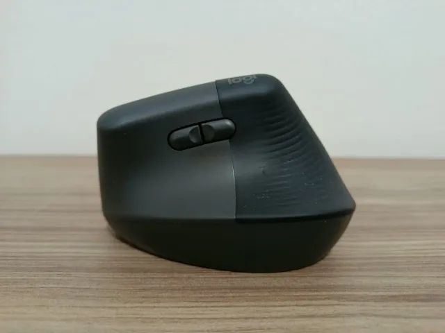 Mouse Vertical Logitech Lift - COM DEFEITO! - Foto 3