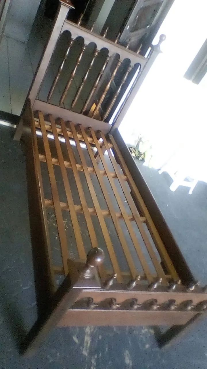 Cama de solteiro 