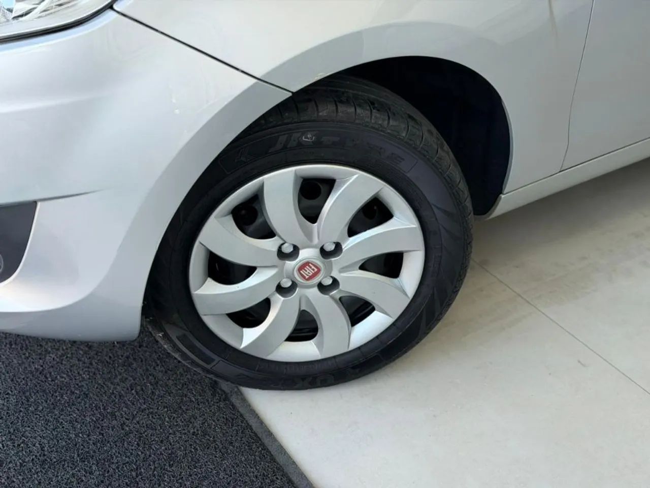 Fiat Palio Attractive 1.0 EVO Fire Flex 8V 5P 2015 - Foto 3