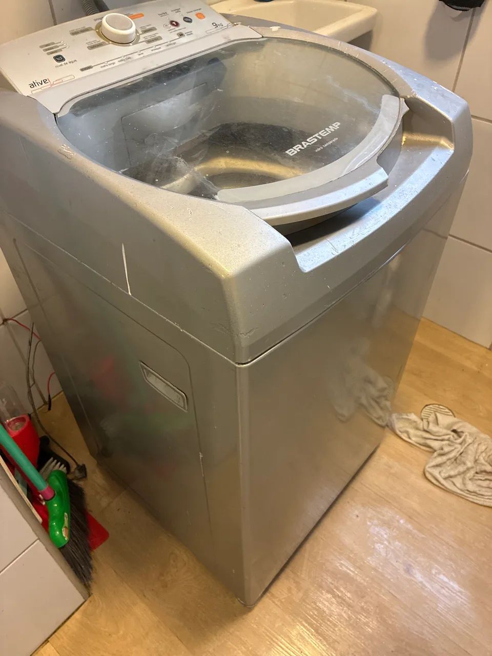 Máquina de lavar roupas 